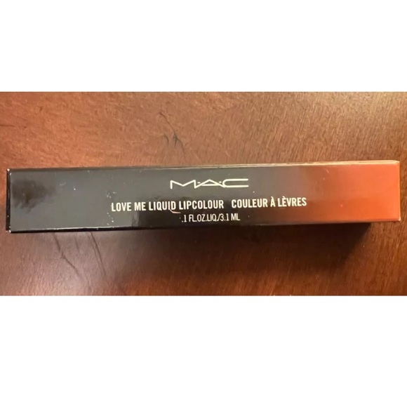 MAC Love Me Liquid Lipcolor lipstick 480 WHATTA DOLL full size O.loz New - Picture 1 of 2